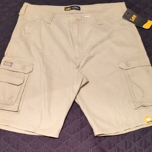 Lee Men's Tan Cargo Shorts NWT 36 Waist